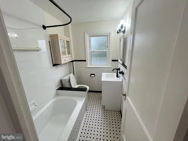 $199,000 | 125 Dauphin Street, Lancaster, PA 17602