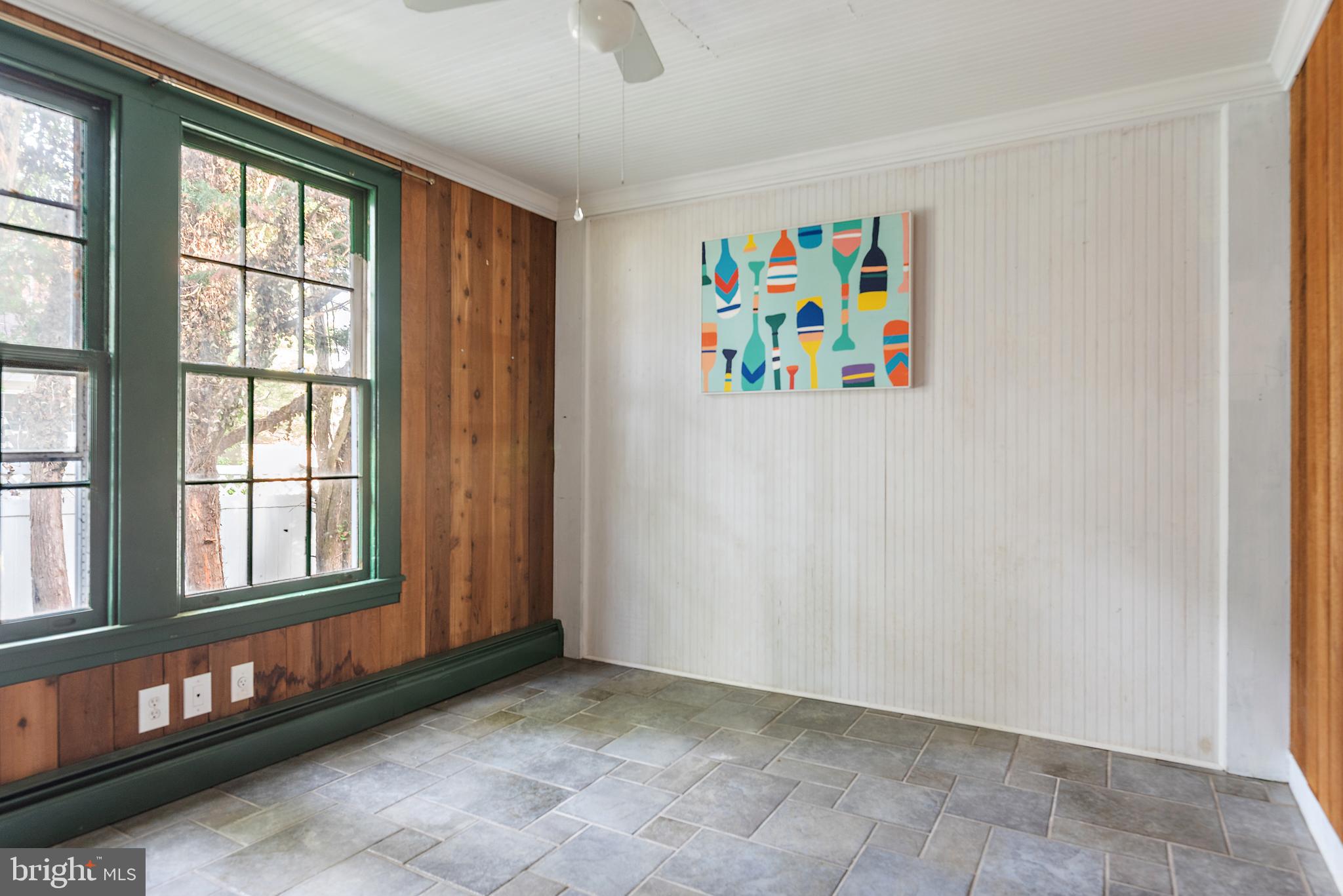 90 River Drive Annapolis, MD 21403 - Photo 16 of 44 a view of an entryway with wooden floor