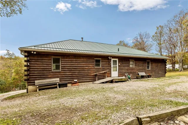 $330,000 | 566 Pettit Road, Waynesburg, PA 15370