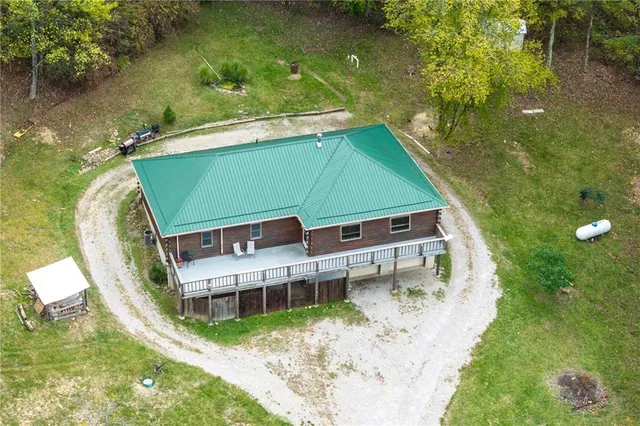 $330,000 | 566 Pettit Road, Waynesburg, PA 15370