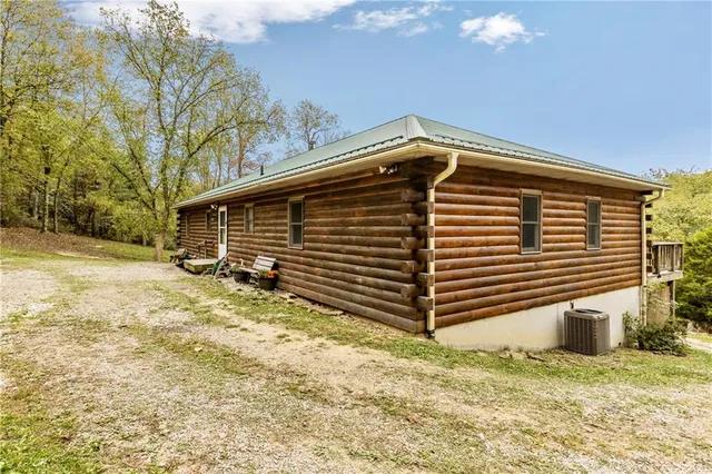 $330,000 | 566 Pettit Road, Waynesburg, PA 15370