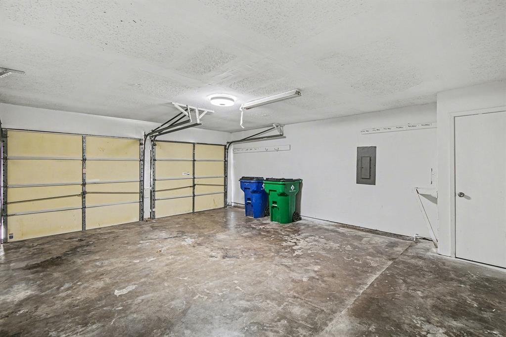125 Roundtree Street Crowley, TX 76036 - Photo 10 of 25 a view of a livingroom with an empty space