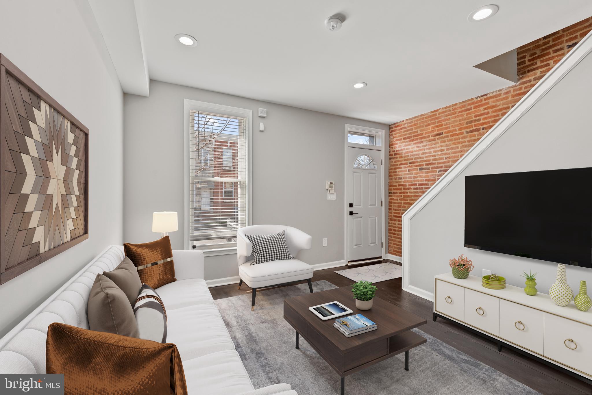 1410 Ramsay Street Baltimore, MD 21223 - Photo 3 of 23 Cozy Living Room