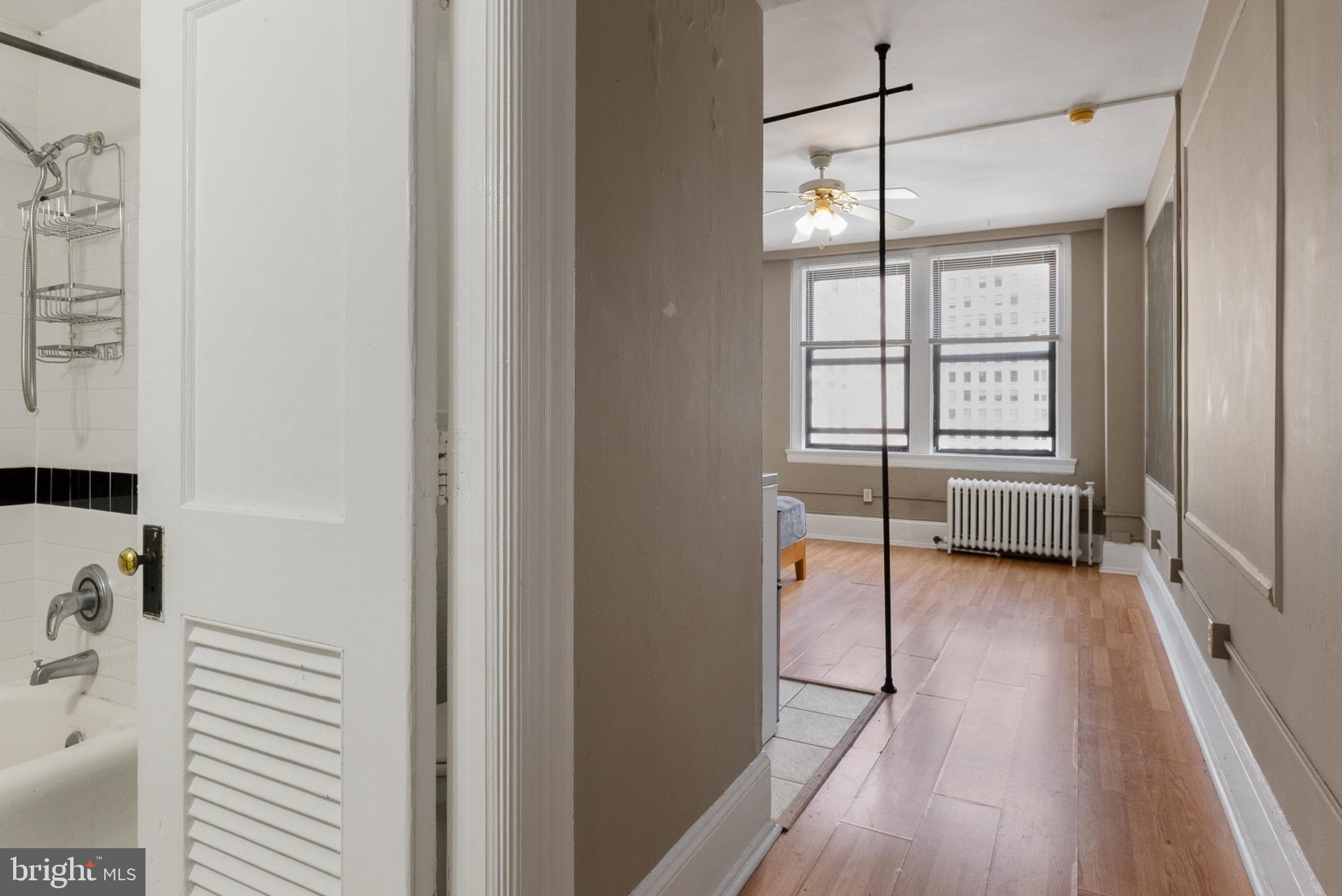 1324 Locust Street, Unit 1410 Philadelphia, PA 19107 - Photo 15 of 26