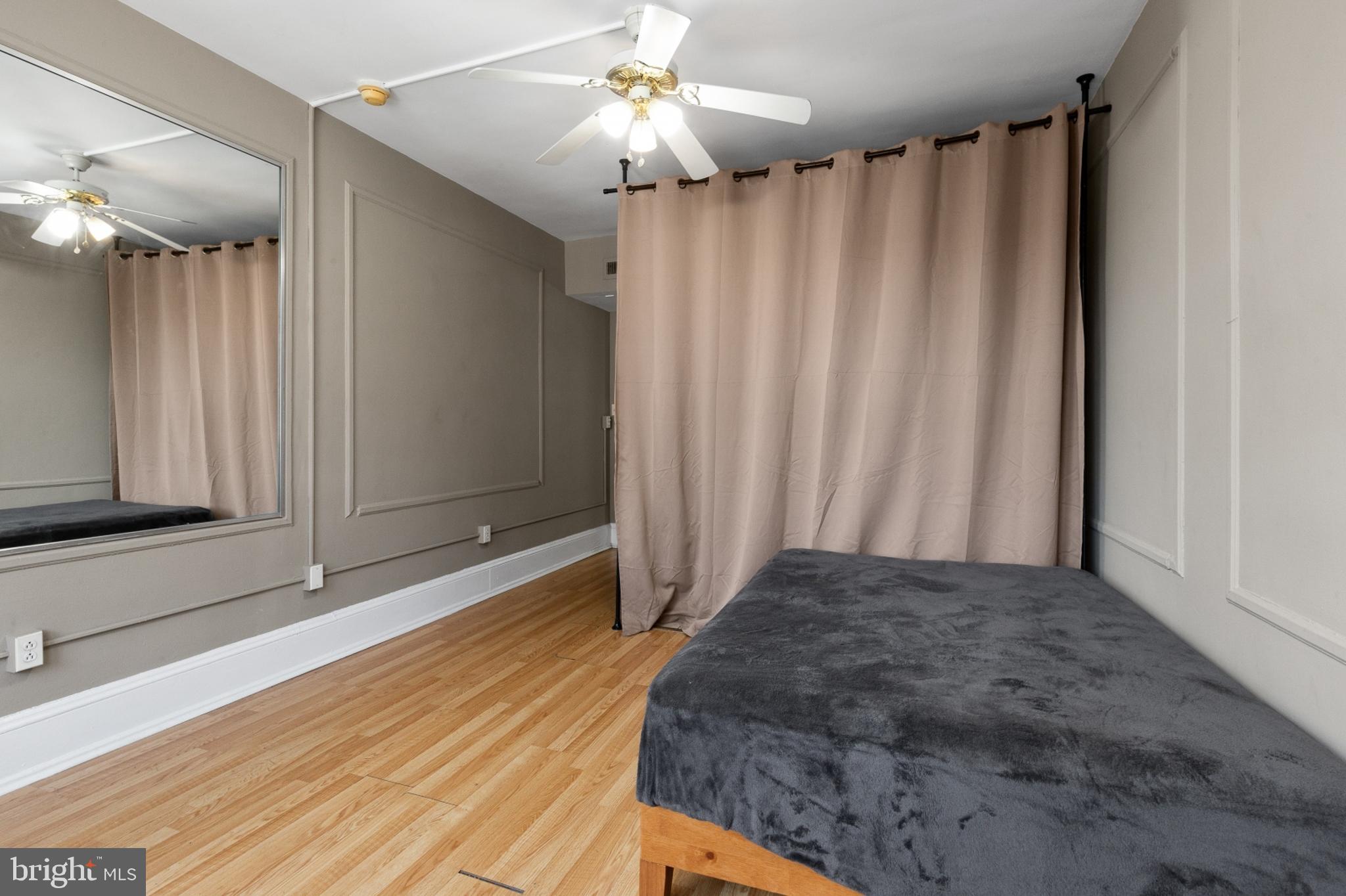 1324 Locust Street, Unit 1410 Philadelphia, PA 19107 - Photo 24 of 26