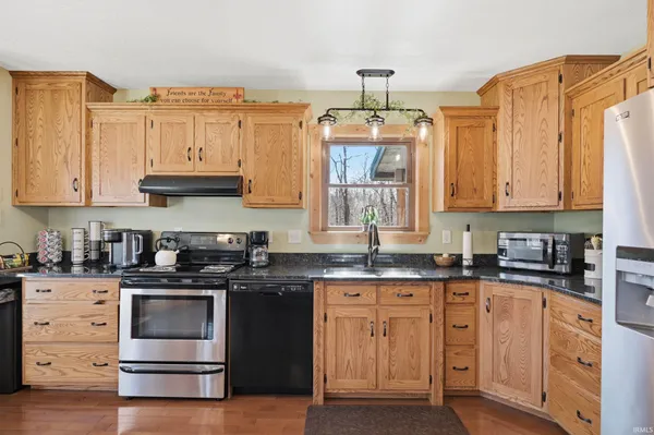 $689,000 | 9887 North County Road 250 West, Milton, IN 47357