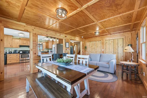 $689,000 | 9887 North County Road 250 West, Milton, IN 47357