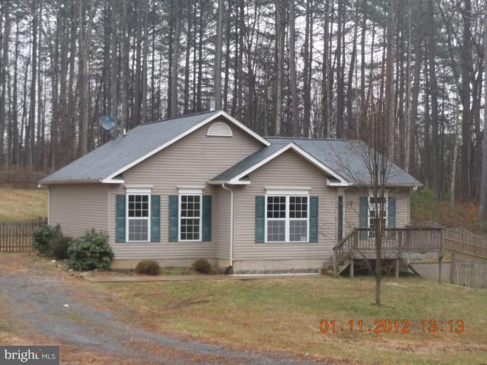 17540 Waterloo Road Amissville, VA 20106 - Photo 11 of 11 Exterior (Front)
