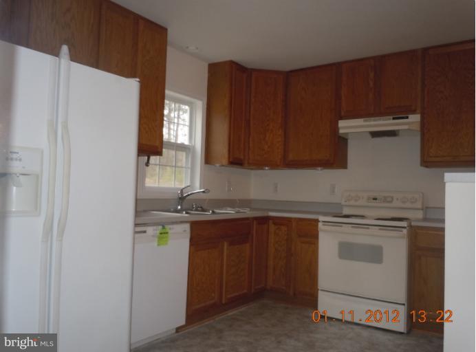 17540 Waterloo Road Amissville, VA 20106 - Photo 3 of 11 Kitchen