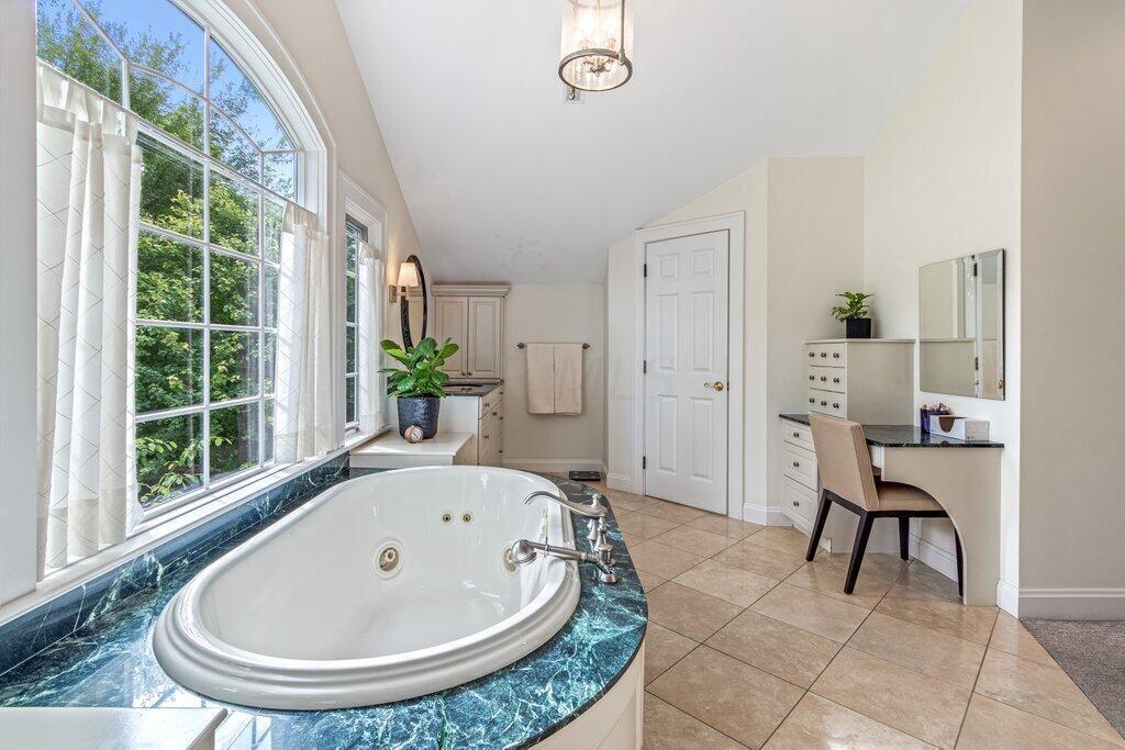2274 Yorkshire Road Columbus, OH 43221 - Photo 38 of 59 2274 Yorkshire Road-29.jpg-SMALL