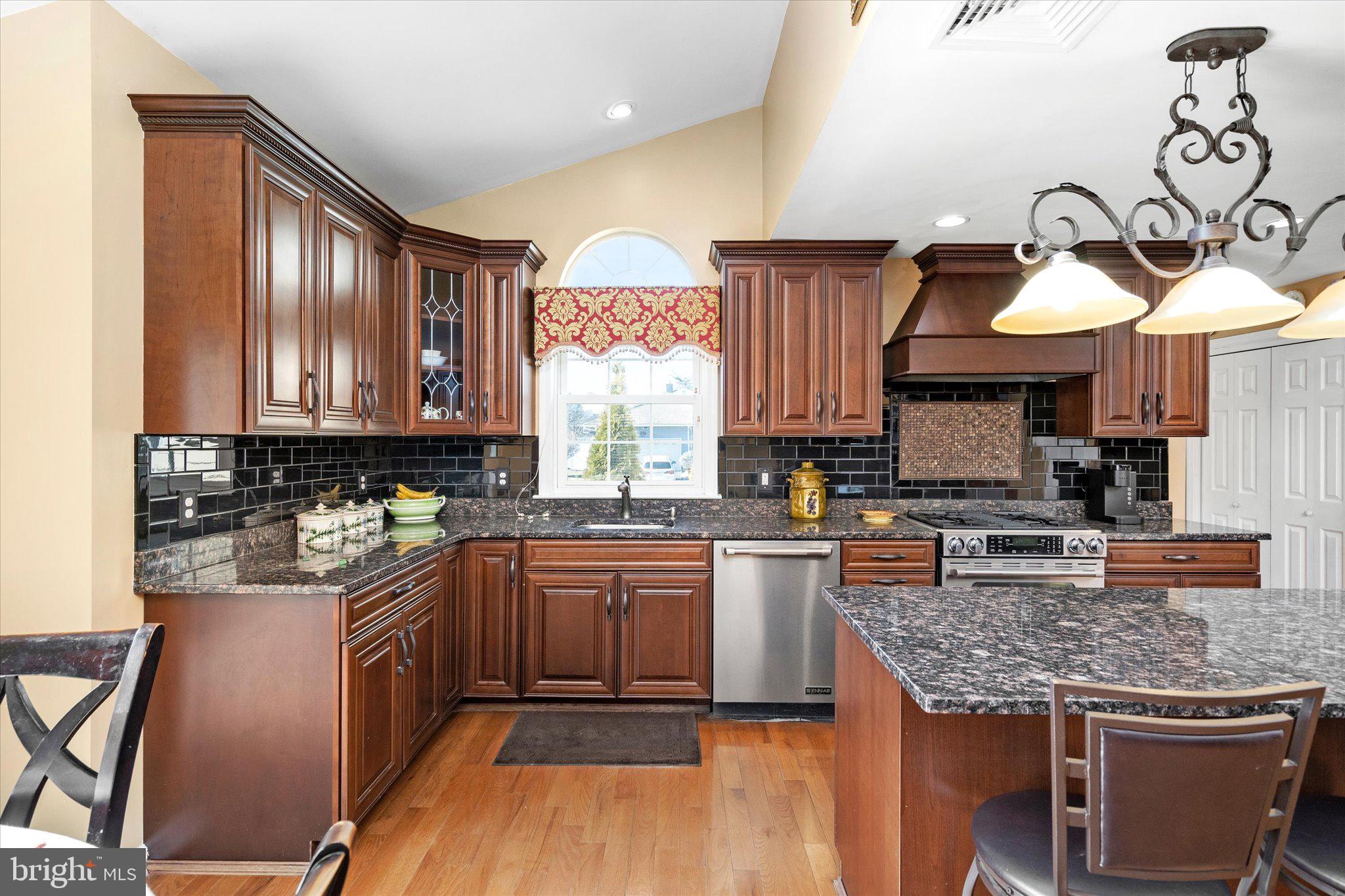 128 Hempstead Road Hamilton, NJ 08610 - Photo 11 of 35