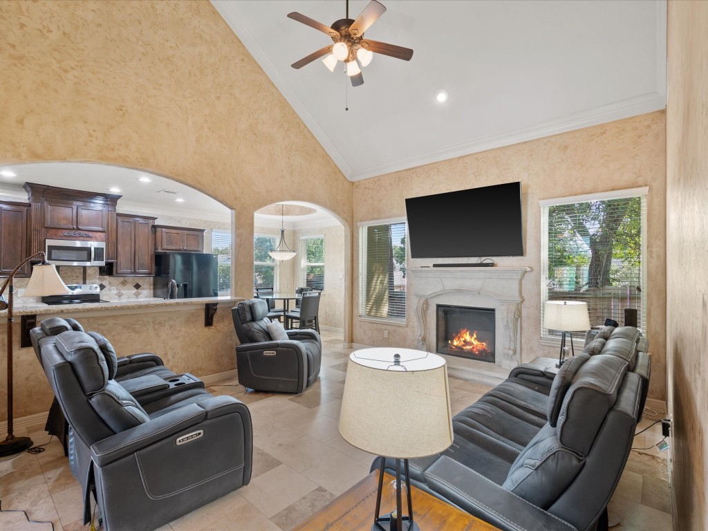 763-806 Lake View Drive Montgomery, TX 77356 - Photo 14 of 43 Family Room also features an electric fireplace.