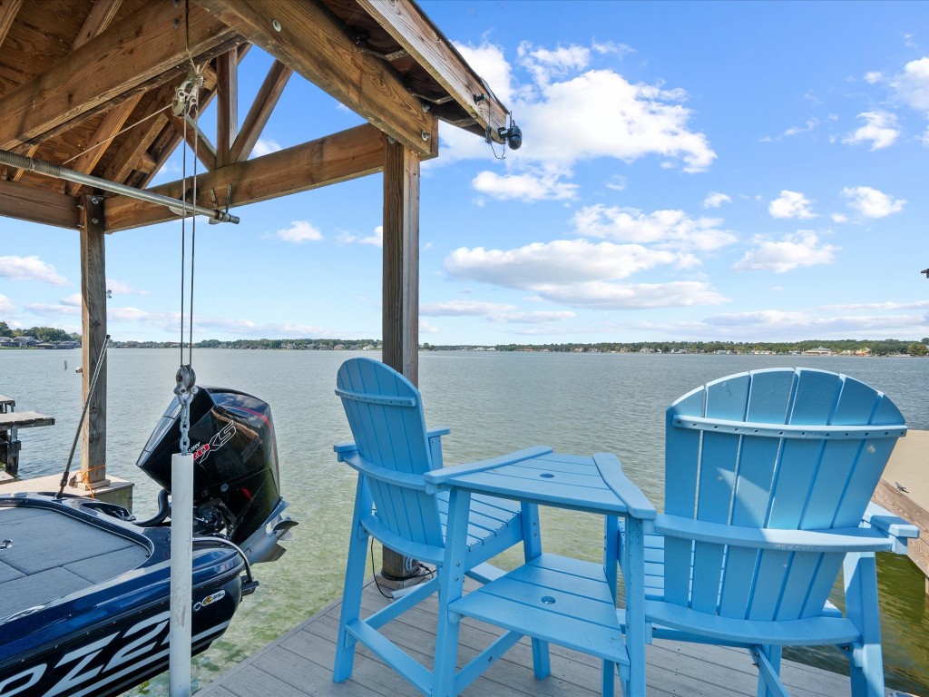 763-806 Lake View Drive Montgomery, TX 77356 - Photo 40 of 43 The views from this dock are bar-none! Directly across is The Landshark Bar & Margaritaville if you want free music entertainment or grab a quick bite to eat.