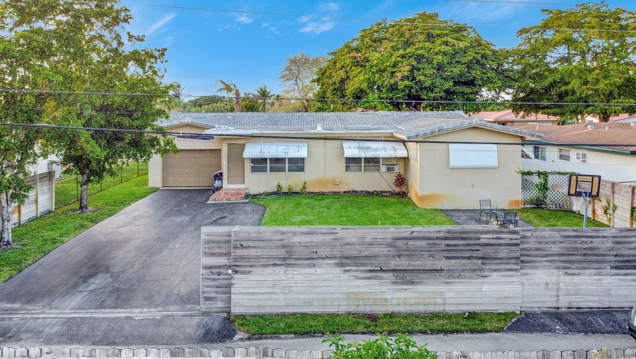 3410 Cleveland Street Hollywood, FL 33021 - Photo 2 of 63 Photo 2