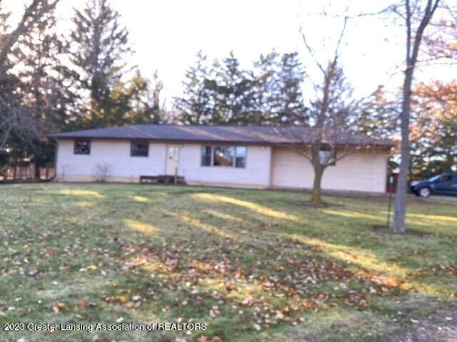 3404 South Lowell Road St. Johns, MI 48879 - Photo 4 of 76 IMG_4933 (002)