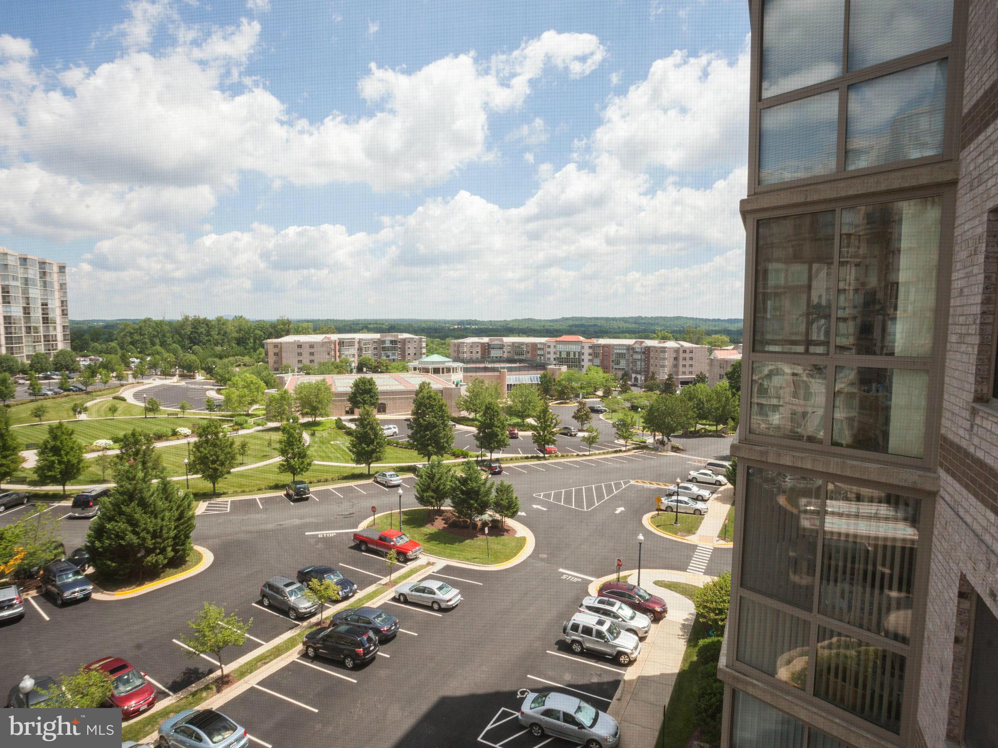 19375 Cypress Ridge Terrace, Unit 509 Leesburg, VA 20176 - Photo 23 of 30 View
