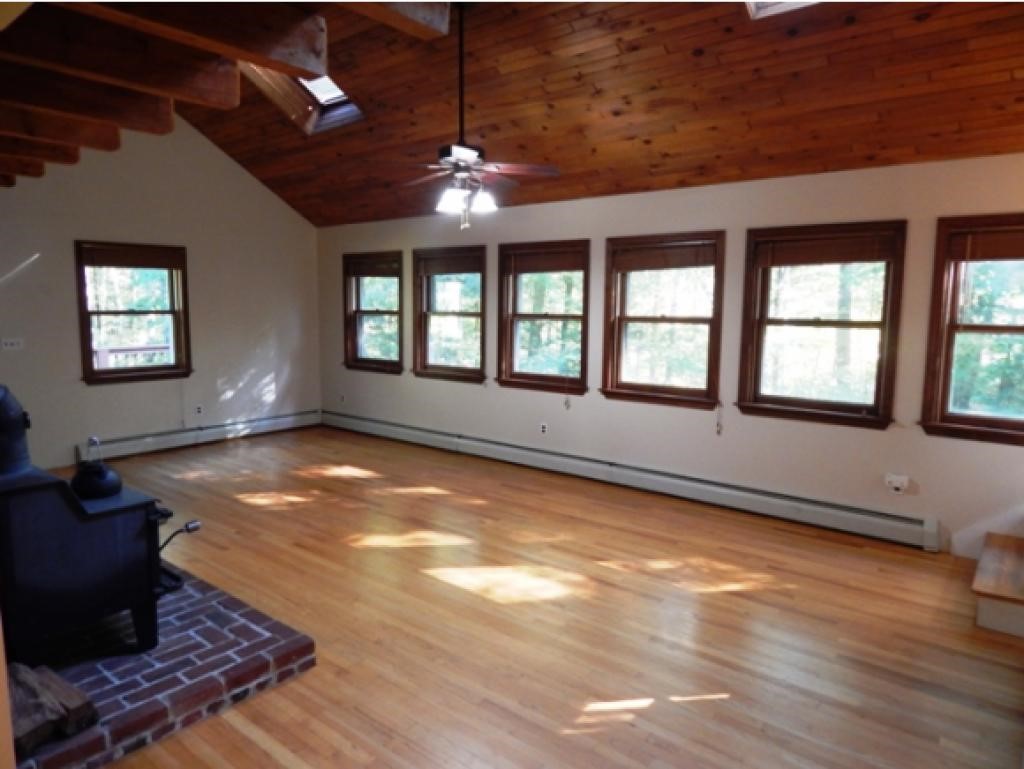 53 Stark Road Derry, NH 03038 - Photo 7 of 18