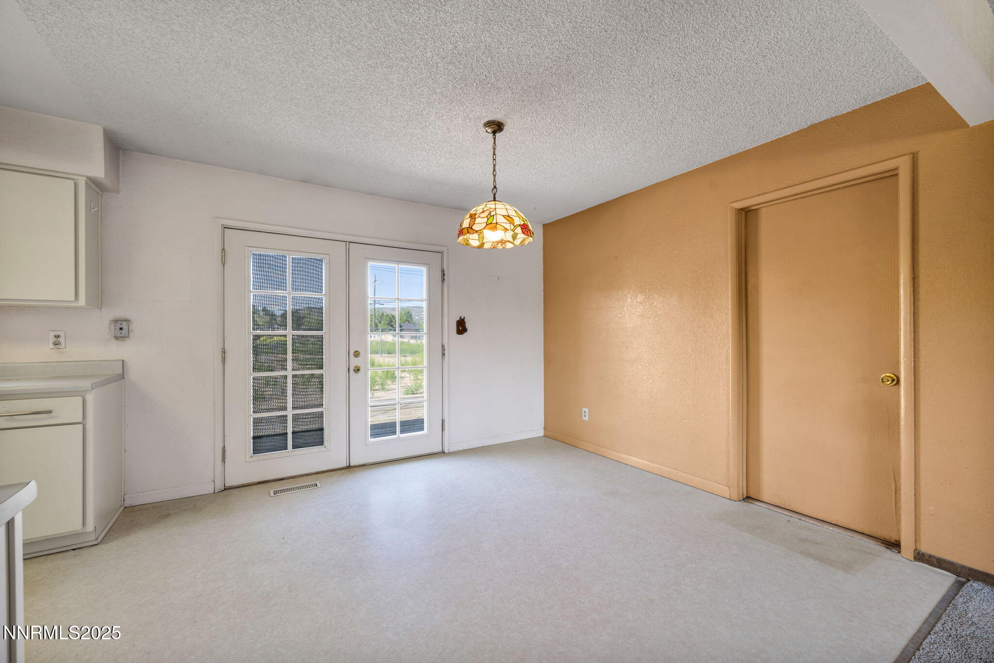 11815 Mistletoe Street Reno, NV 89506 - Photo 20 of 48 37-web-or-mls-11815-mistletoe-st