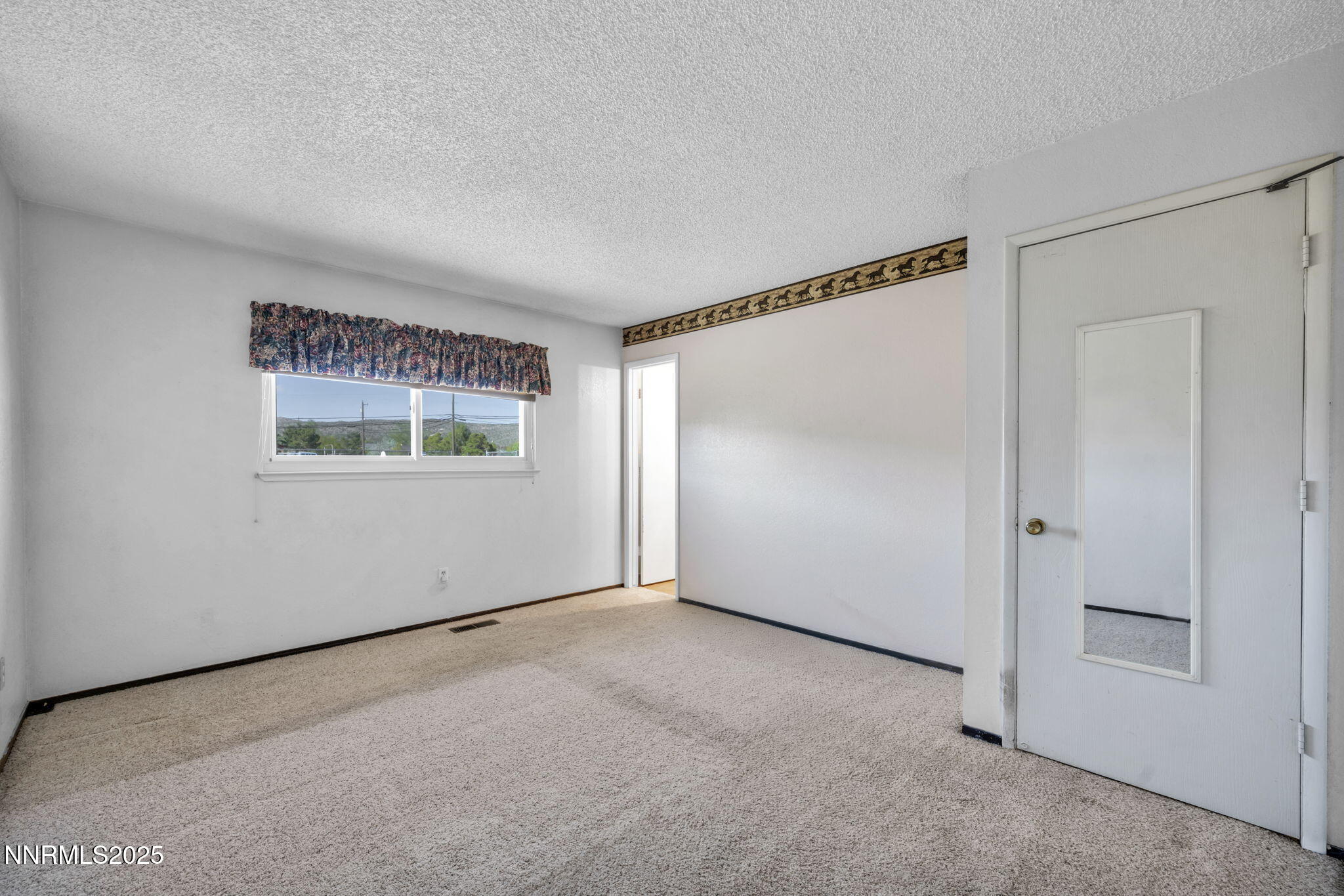 11815 Mistletoe Street Reno, NV 89506 - Photo 21 of 48 45-web-or-mls-11815-mistletoe-st