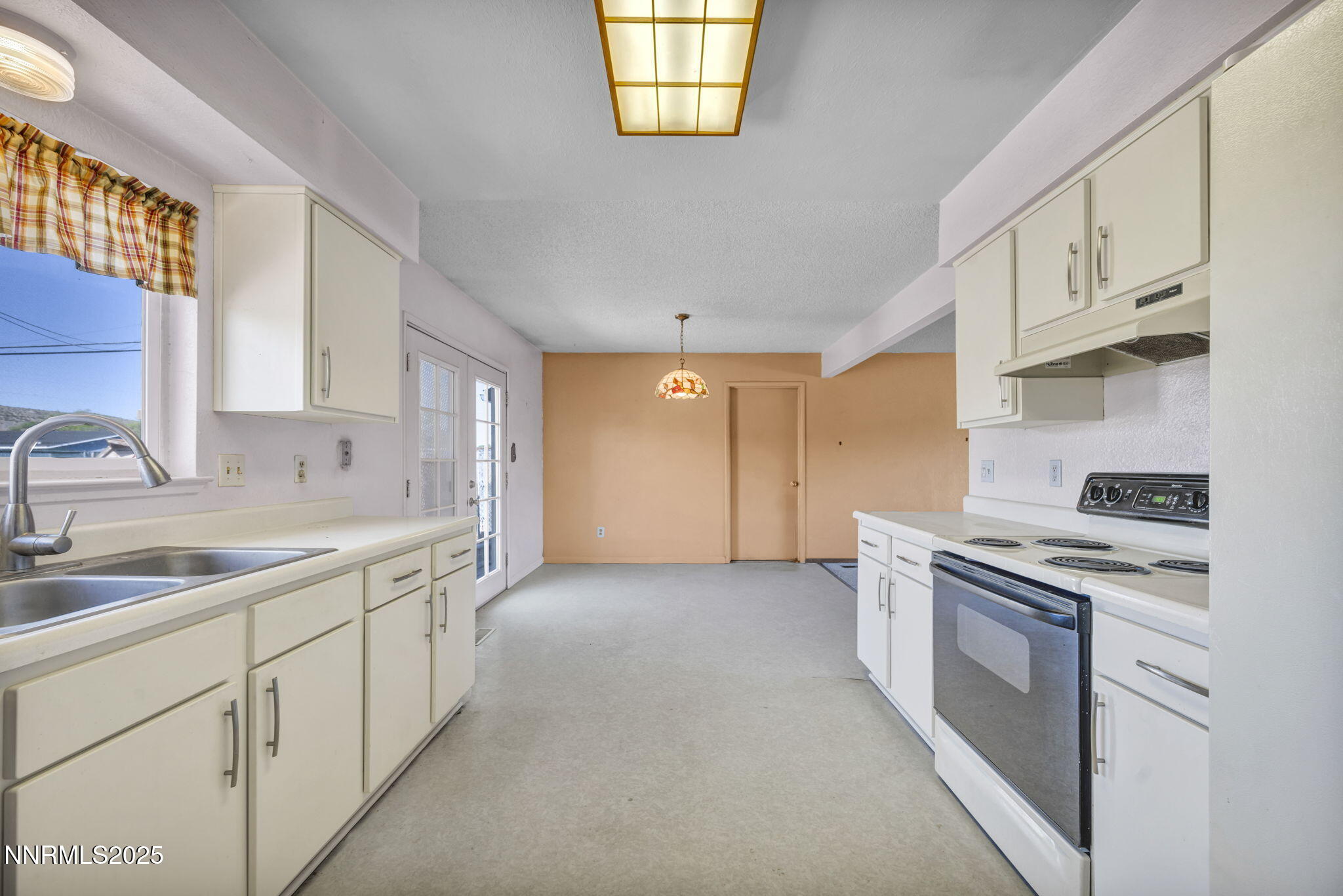 11815 Mistletoe Street Reno, NV 89506 - Photo 8 of 48 41-web-or-mls-11815-mistletoe-st