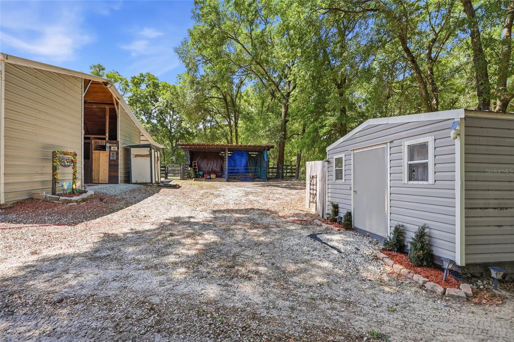 9106 Southwest 124 Street Archer, FL 32618 - Photo 3 of 35