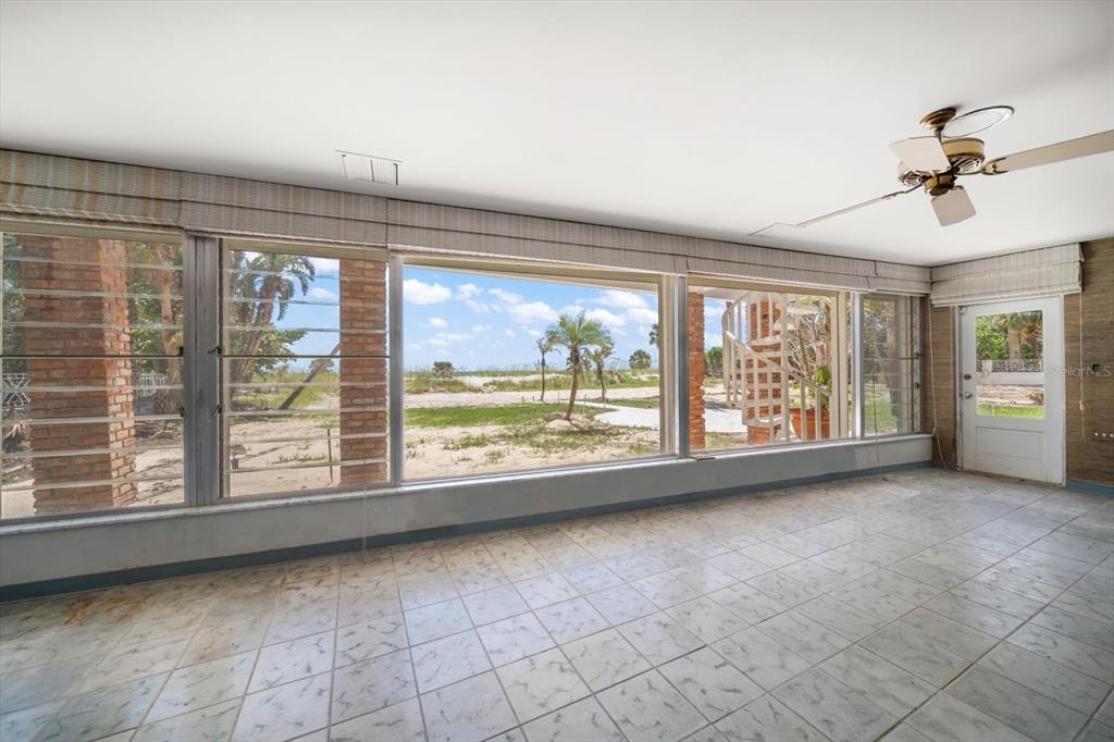 1114 Mandalay Point Road Clearwater Beach, FL 33767 - Photo 17 of 30