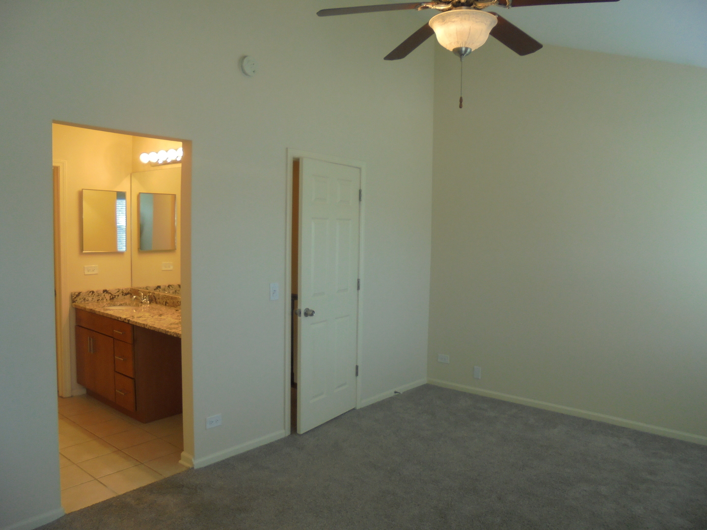 938 Ridgefield Lane Wheeling, IL 60090 - Photo 22 of 27