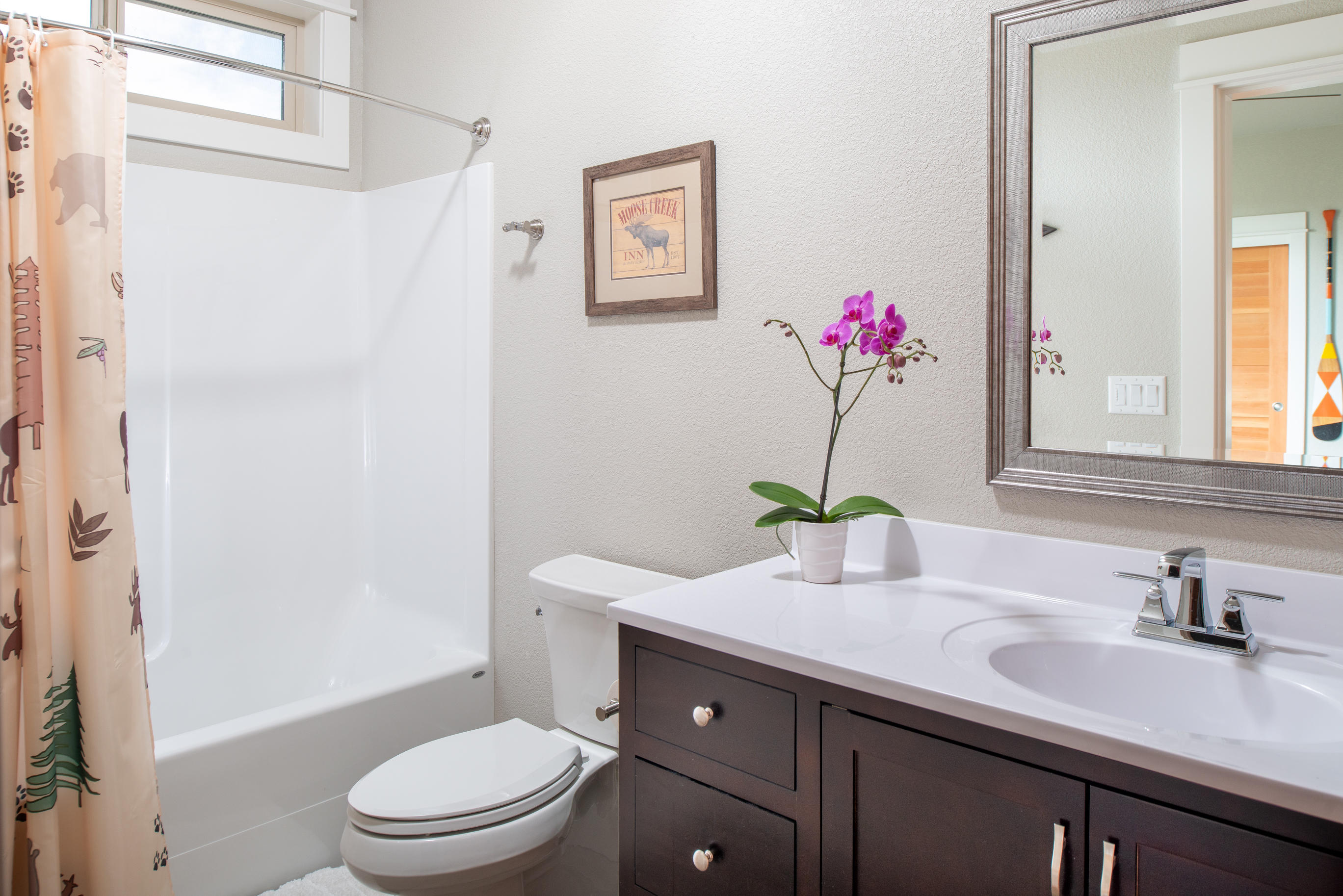 20820 Tumalo Road Bend, OR 97703 - Photo 24 of 33 Nursery Bathroom