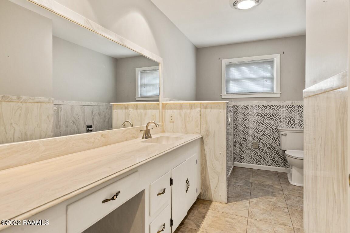 1717 Weeks Island Road New Iberia, LA 70560 - Photo 13 of 29 Weeks Island Rd-13