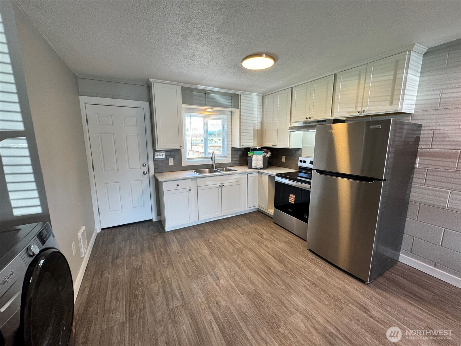 124 Mitchell Street Sumas, WA 98295 - Photo 15 of 36