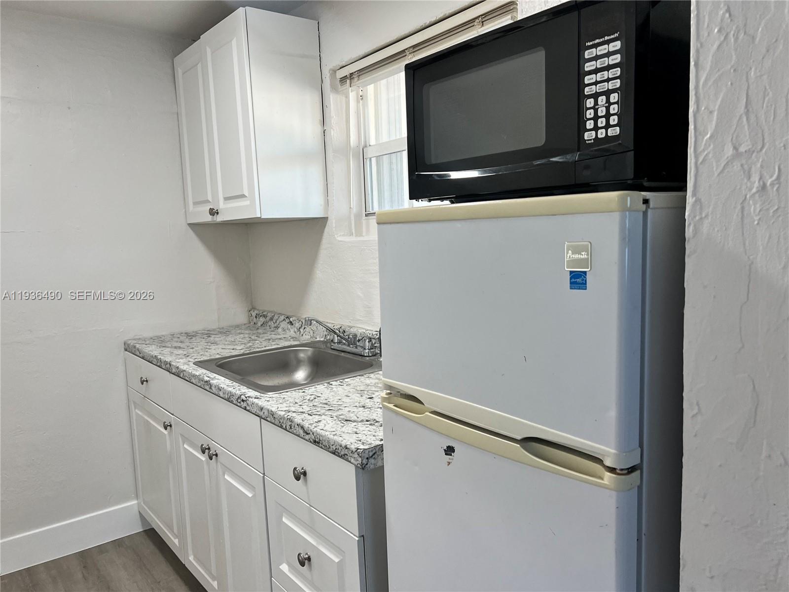 120 Southwest 68th Avenue Miami, FL 33144 - Photo 4 of 12