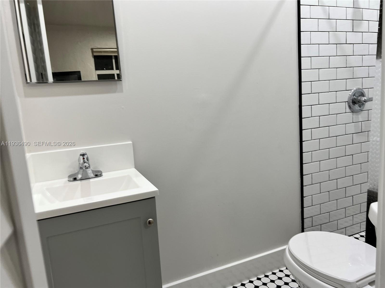 120 Southwest 68th Avenue Miami, FL 33144 - Photo 8 of 12