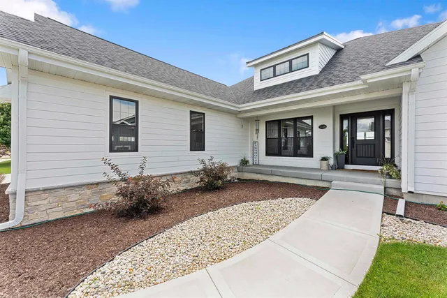 $1,100,000 | 6697 Morning Dew Lane, Sun Prairie, WI 53590