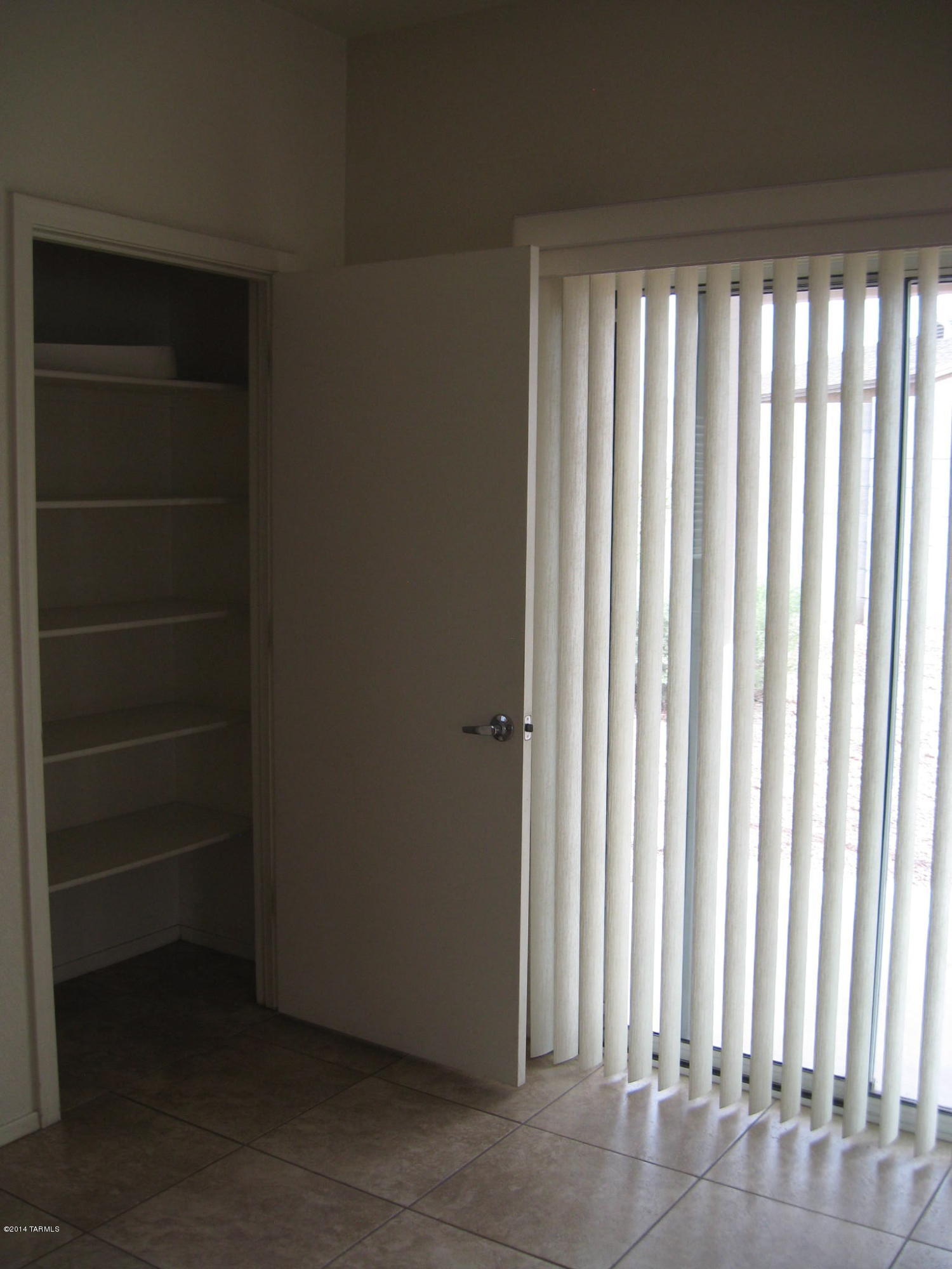 6311 South Sun View Way Tucson, AZ 85706 - Photo 5 of 18