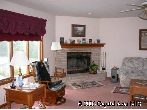 503 Hilltop Road Sherman, IL 62684 - Photo 4 of 7 Gallery Image 4