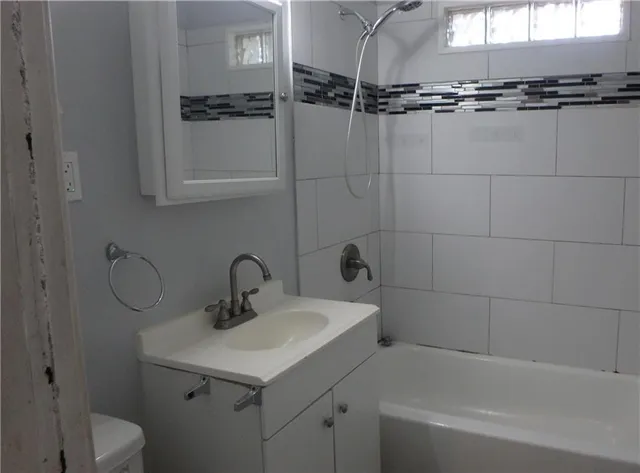 $119,900 | 7806 East 113th Street, Kansas City, MO 64134