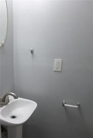 $119,900 | 7806 East 113th Street, Kansas City, MO 64134