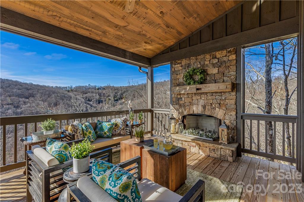 90 Stone Chimney Road Sapphire, NC 28774 - Photo 33 of 48 Gallery Image 33