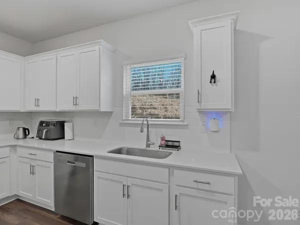 $660,000 | 10971 Claystone Drive, Davidson, NC 28036