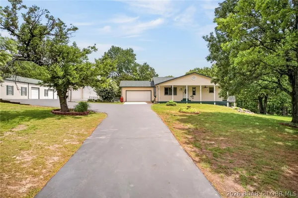 $799,900 | 264 Hwy D, Kaiser, MO 65047