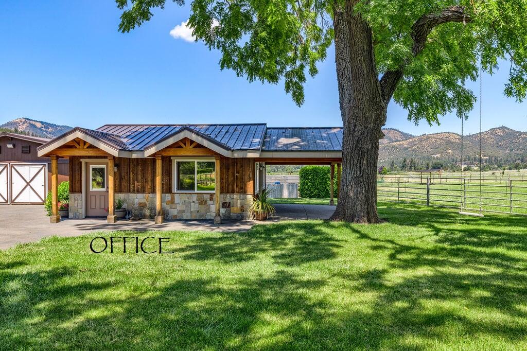 900 Hamilton Road Jacksonville, OR 97530 - Photo 64 of 159 64