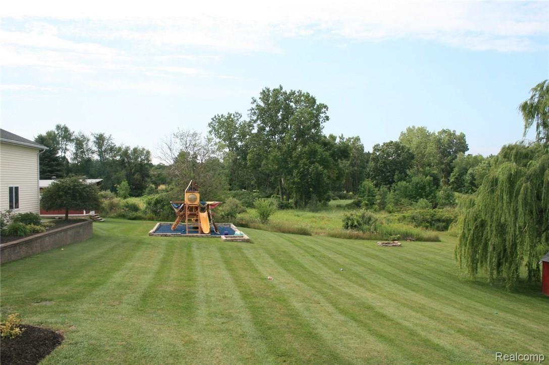 1331 West Allen Road Howell, MI 48855 - Photo 14 of 32 3b yard.jpg