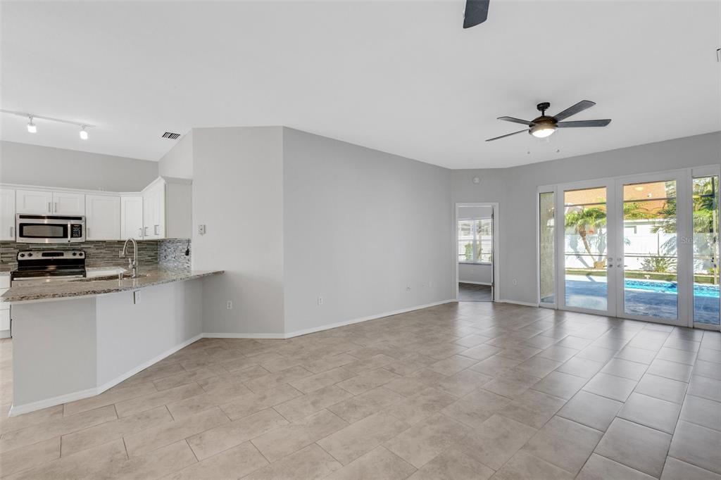 12319 Tall Pines Way Lakewood Ranch, FL 34202 - Photo 22 of 41