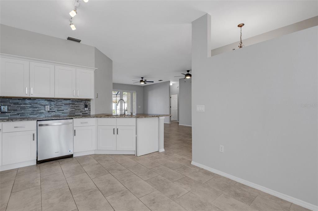 12319 Tall Pines Way Lakewood Ranch, FL 34202 - Photo 27 of 41