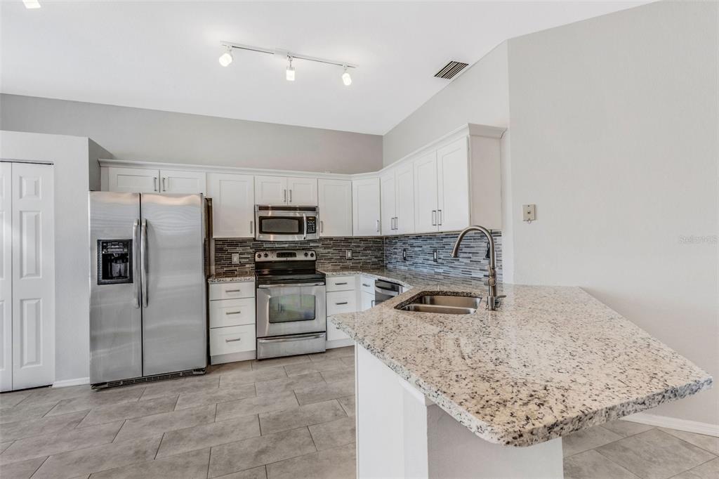 12319 Tall Pines Way Lakewood Ranch, FL 34202 - Photo 31 of 41