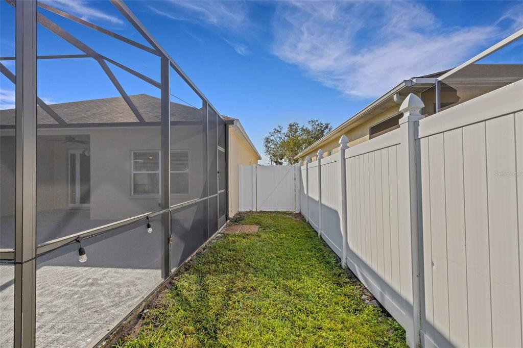 12319 Tall Pines Way Lakewood Ranch, FL 34202 - Photo 7 of 41