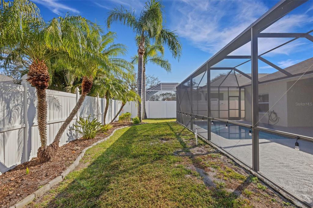 12319 Tall Pines Way Lakewood Ranch, FL 34202 - Photo 8 of 41