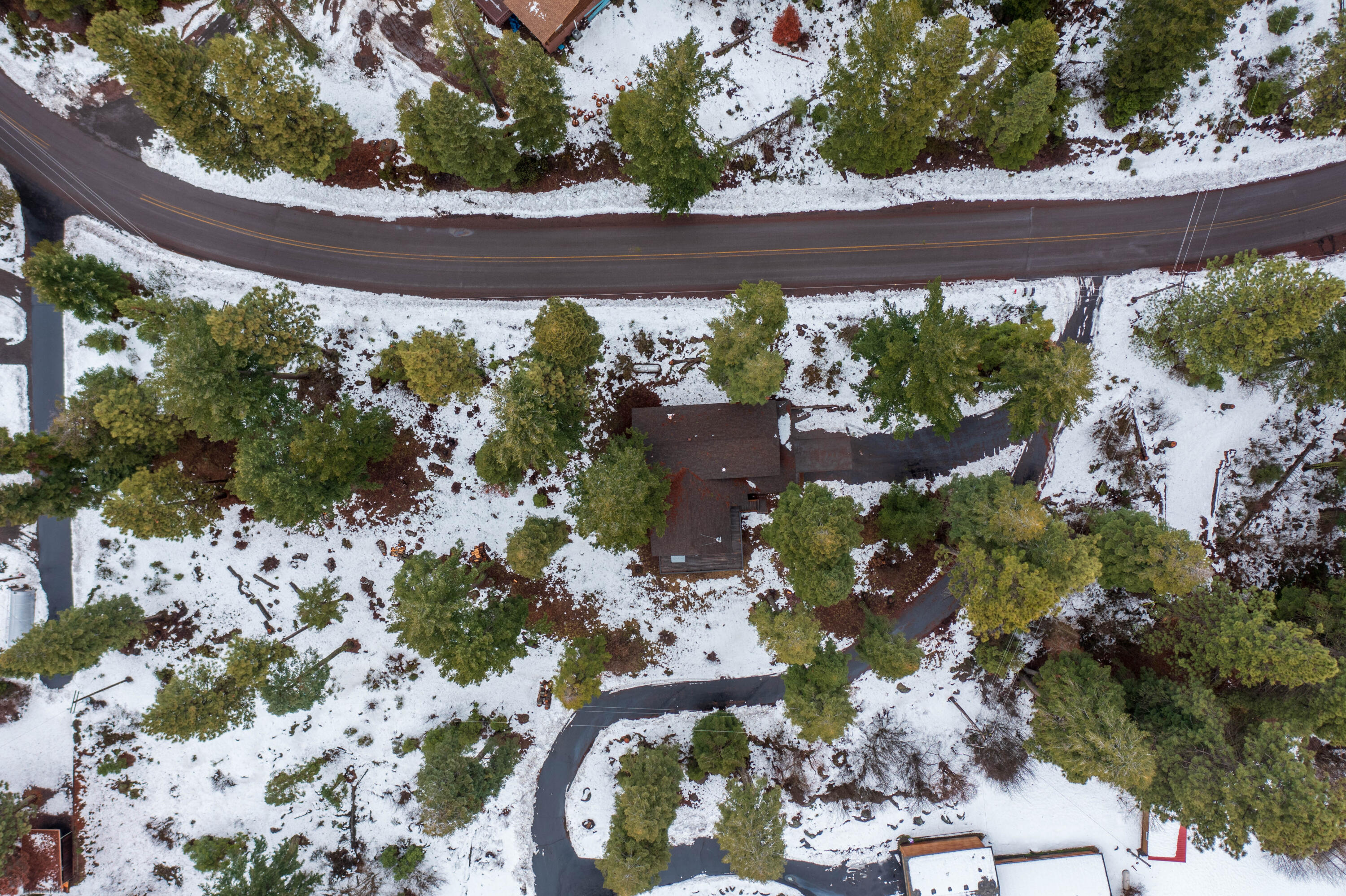 27419 Rocky Point Road Klamath Falls, OR 97601 - Photo 3 of 35 01DJI_0748-HDR