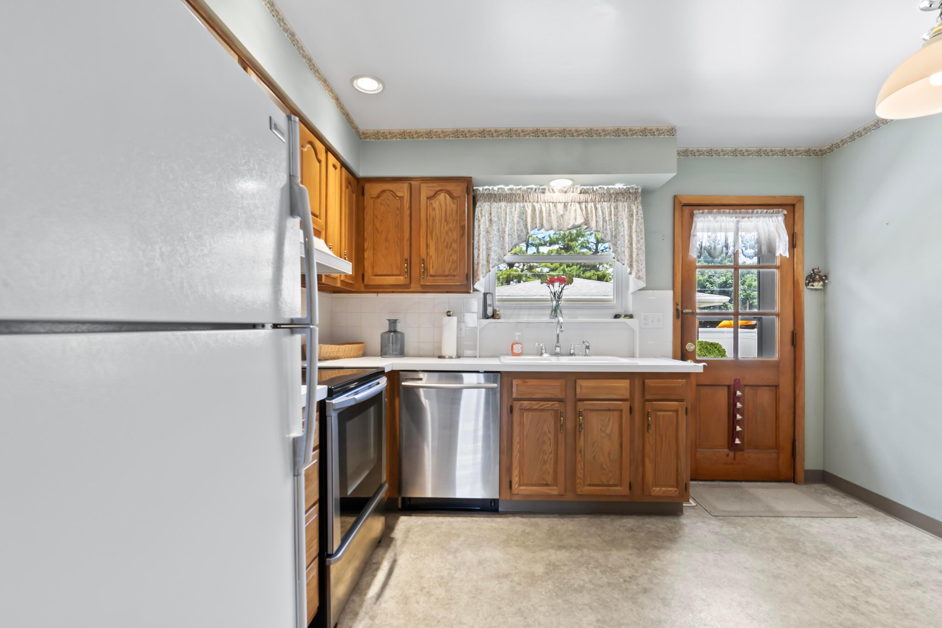 1792 Ardleigh Road Columbus, OH 43221 - Photo 17 of 39 photos_high_resolution_1792ArdleighRoad_