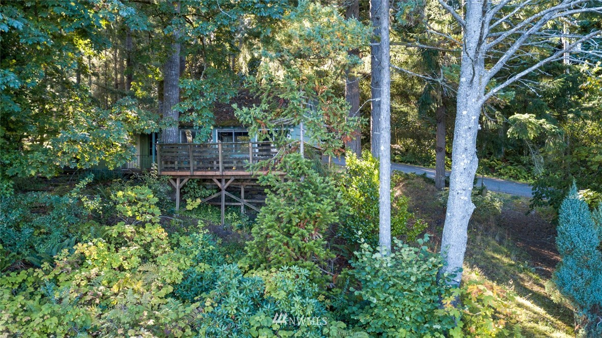 7304 Sandy Point Road Northeast Olympia, WA 98516 - Photo 8 of 12 Gallery Image 8